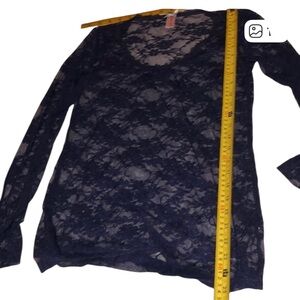 Downeast blue  lace long sleeve top size medium NWOT